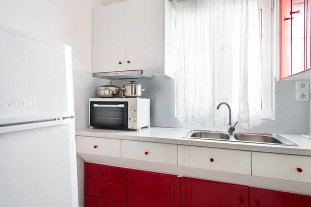 Wavedance Accommodation Salamina Esterno foto