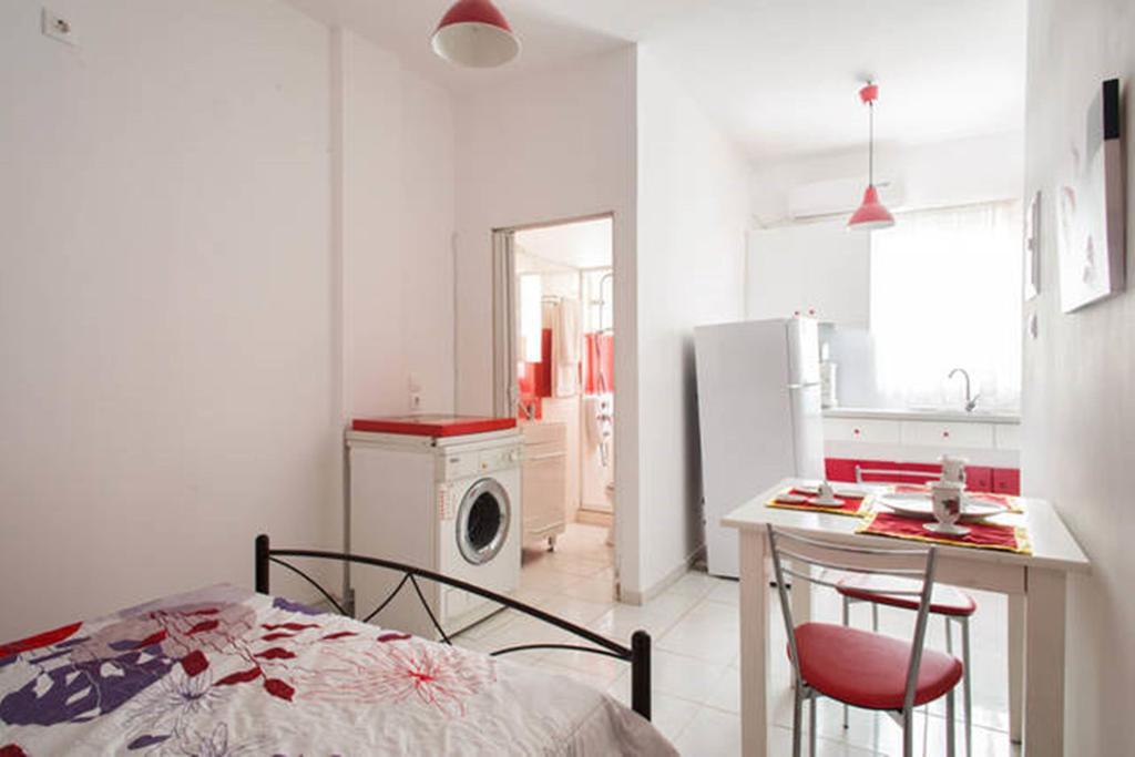 Wavedance Accommodation Salamina Esterno foto