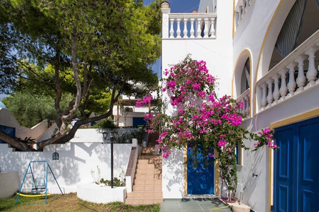 Wavedance Accommodation Salamina Esterno foto
