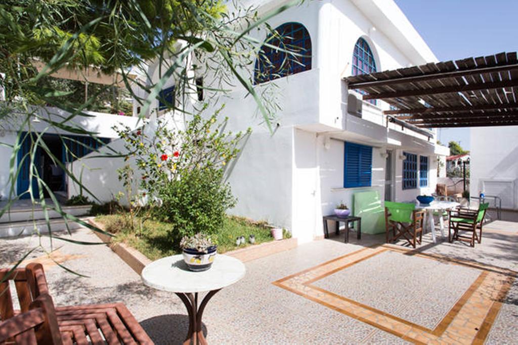 Wavedance Accommodation Salamina Esterno foto