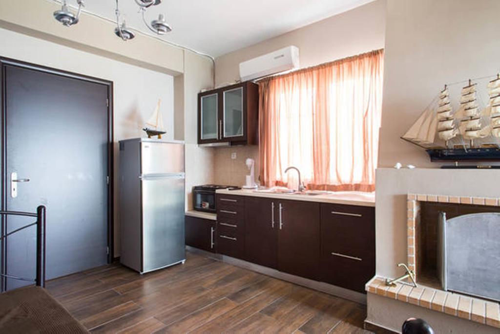 Wavedance Accommodation Salamina Esterno foto