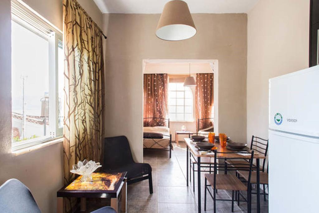 Wavedance Accommodation Salamina Esterno foto