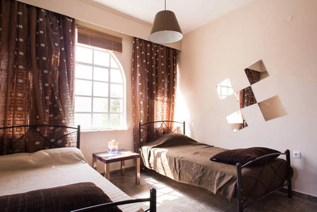 Wavedance Accommodation Salamina Esterno foto