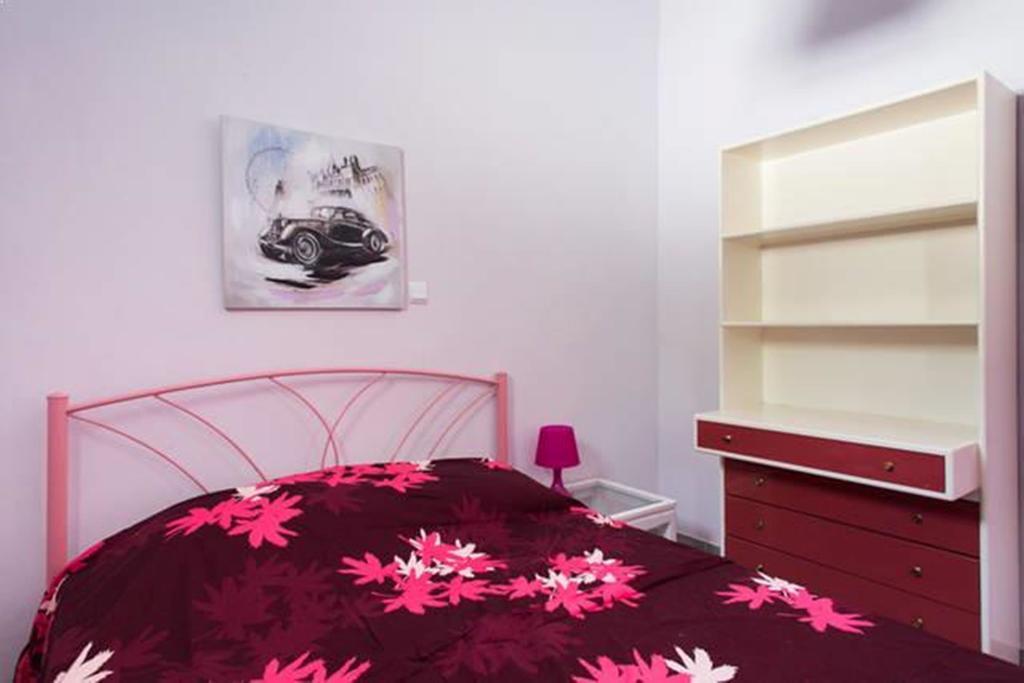 Wavedance Accommodation Salamina Esterno foto