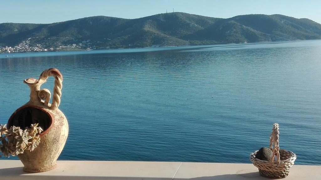 Wavedance Accommodation Salamina Esterno foto