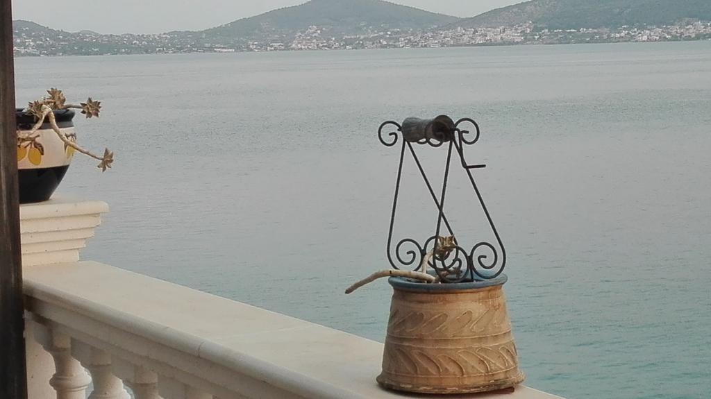 Wavedance Accommodation Salamina Esterno foto